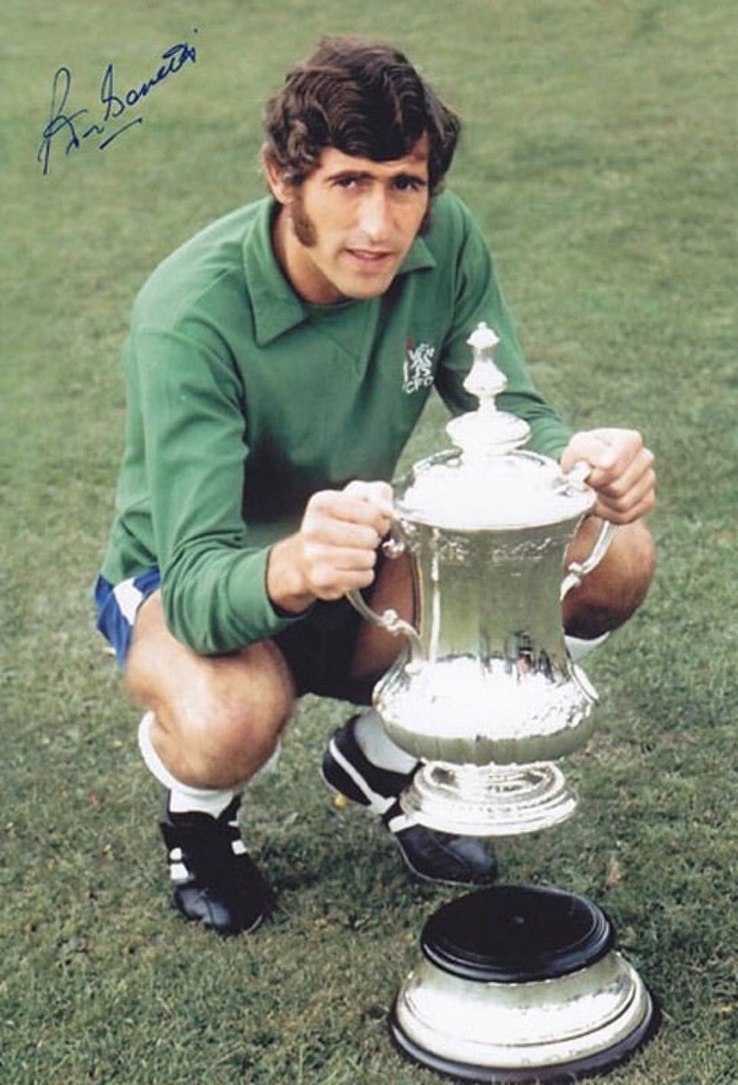 ralpha060461's tweet image. I hope @ChelseaFC can find some space outside for a statue of #Peter Bonetti. 

Not just a great goalkeeper but a lovely man who was adored by the fans like Ossie. #RIP 

🧤