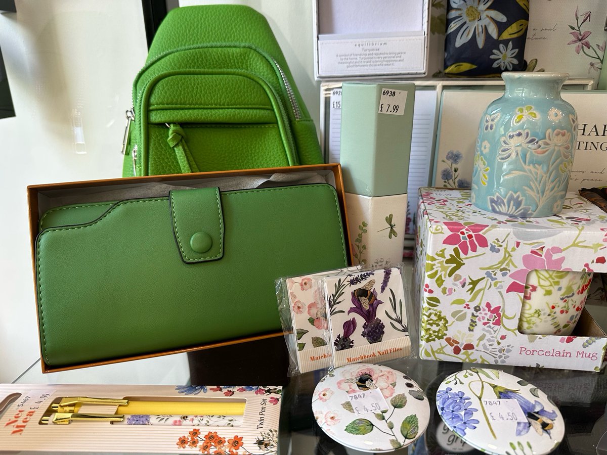 DurhamDalesCent's tweet image. Our retail area is now open in Rookhope Business Centre 🛍️ 

We will be open everyday Monday to Friday 10am - 4pm 🎁 

Kathryn is here today….pop along and say hello 👋 

#treatyourself #retailtherapy #happyshopping