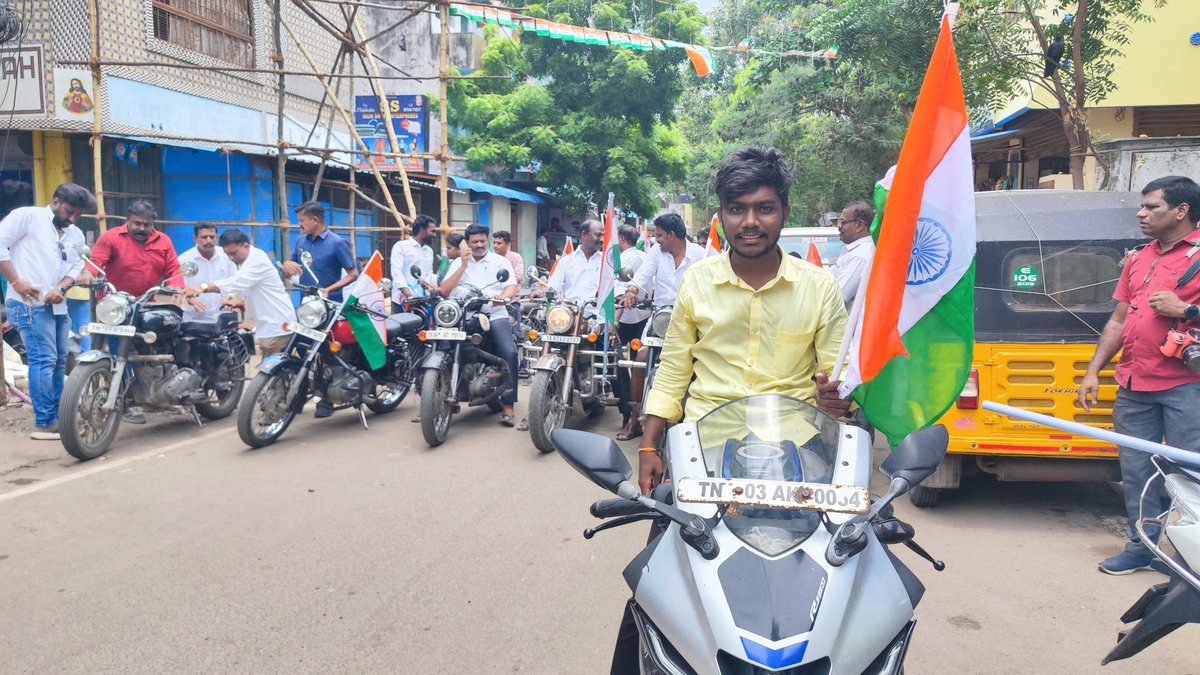 pencil8832's tweet photo. Happy Independence day to all 🇮🇳 https://t.co/nLIqn1z3qX
