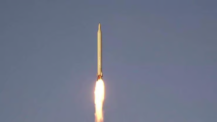 イランが地対地ミサイル戦力の再建で中国に接近。イスラエルは「極めて懸念」。欧州の情報機関は両国の重要な連携を把握し、中国は公式には供与を否定するものの、実現すれば戦略的影響は大。核計画の復旧は当面後回し、まず防空・ミサイル再建を優先。――そして問いたい。日本とイスラエルは「共通の敵