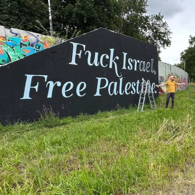 PalestineCultu1's tweet photo. “Fuck Isr@el, Free Palestine”   

📍Eindhoven, Netherlands https://t.co/vItsqfaR1c