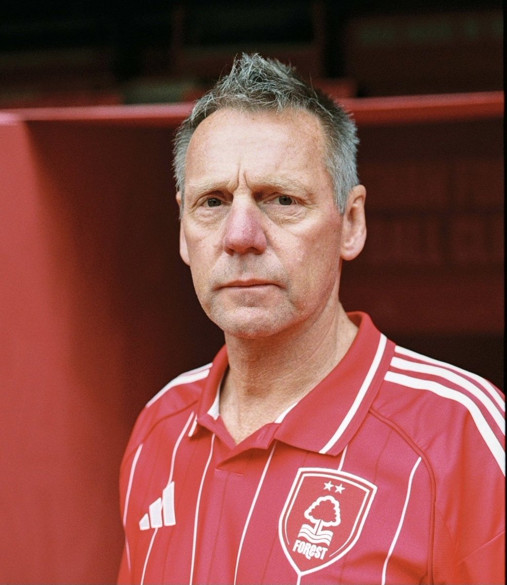 chickengeorge01's tweet photo. Then Now Forever 
#NFFC #hero https://t.co/u9pYIFKrd0