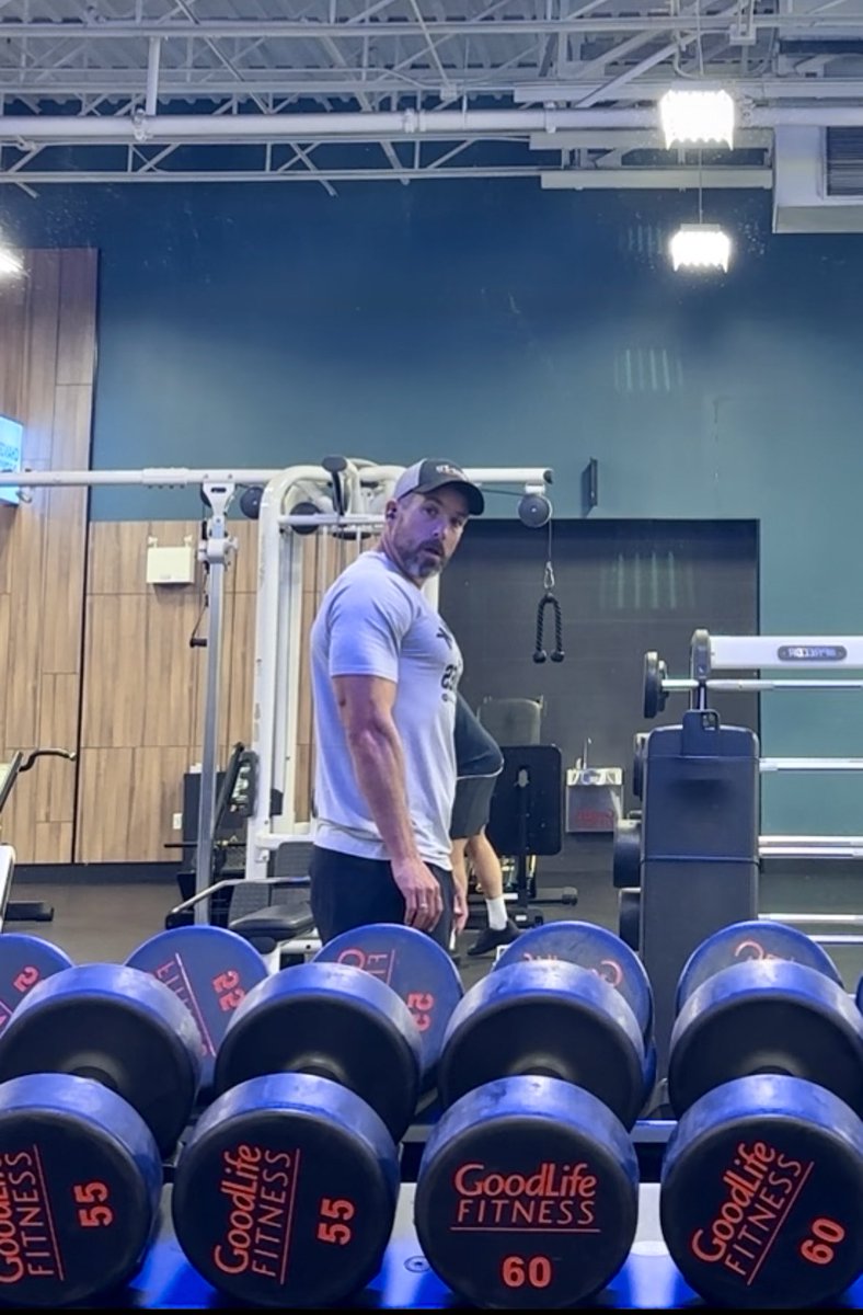 The added carbs make for some crazy pumps. Time to get back at it, finish out this cut. Full tank, No Brakes