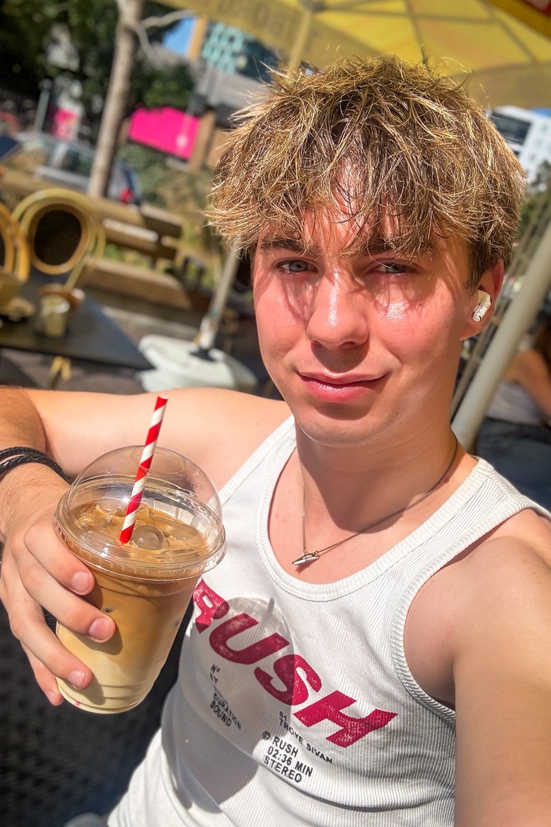 Bit hot today isn’t it 🥵😮‍💨