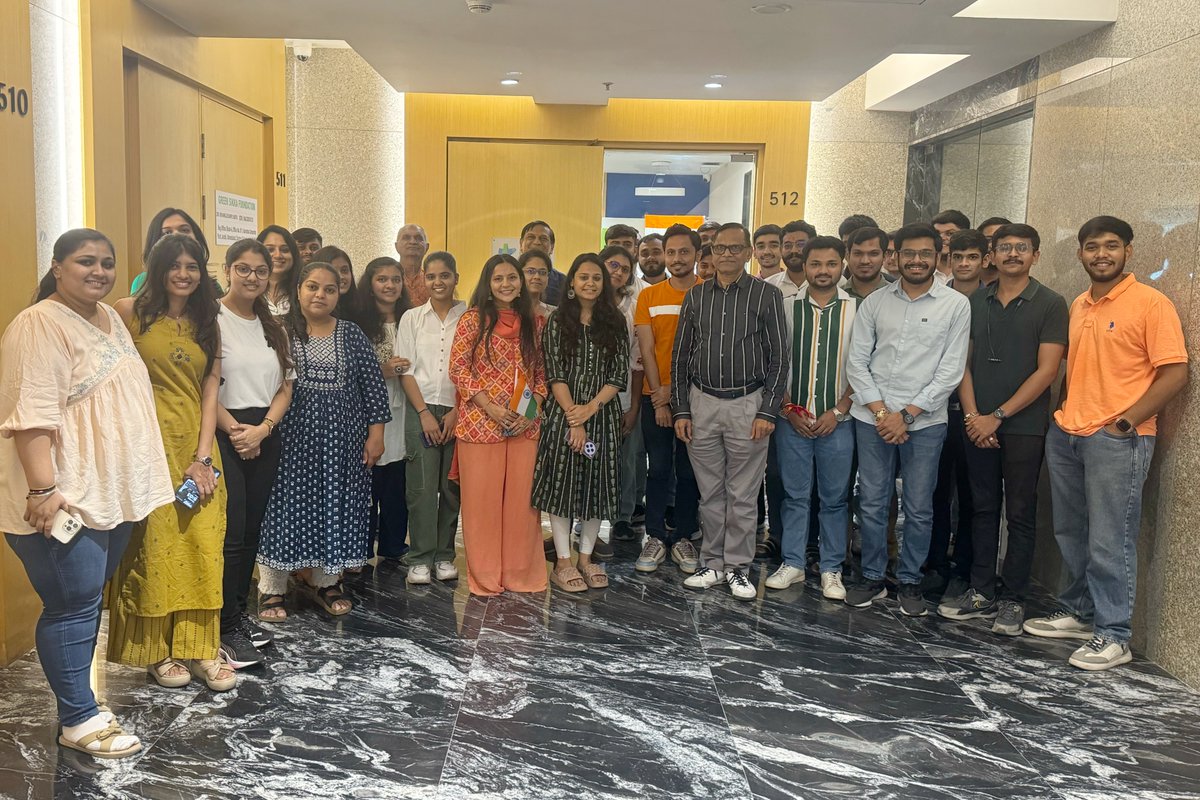 glidemtech's tweet image. 🇮🇳 𝗛𝗮𝗽𝗽𝘆 𝗜𝗻𝗱𝗲𝗽𝗲𝗻𝗱𝗲𝗻𝗰𝗲 𝗗𝗮𝘆, 𝗜𝗻𝗱𝗶𝗮! 🇮🇳

Let’s continue to honor the courage nda sacrifice of our heroes.
🔗 Learn more about our team, culture, &amp;amp; current openings: glidemtech.com/careers/

#IndependenceDay #India #UnityinDiversity #Culture #GlideTechnology