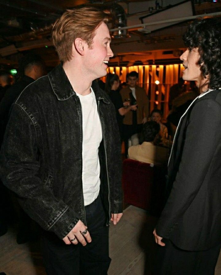 wishbone pode ter sido escrito sobre o ator kit connor (heartstopper)?

🧶segue o fio e vem entender a história comigo :)