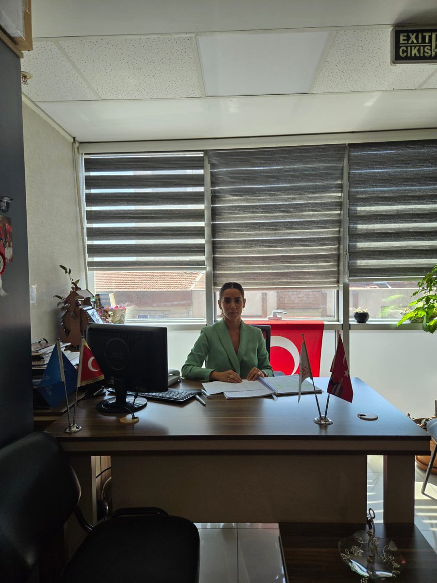 Ümraniye için nöbetteyiz. 🇹🇷

Bugün, İlçe Başkanlığımızda Yönetim Kurulu Üyemiz Tülay Doğan Kekeç nöbetçidir. 

Nöbet Saatimiz: 
⏰ 11.00-16.00

✍️ Soru, görüş ve önerileriniz için İlçe Başkanlığımızı ziyaret edebilir; 

☎️ 0216 443 15 19 ' yi arayabilirsiniz.