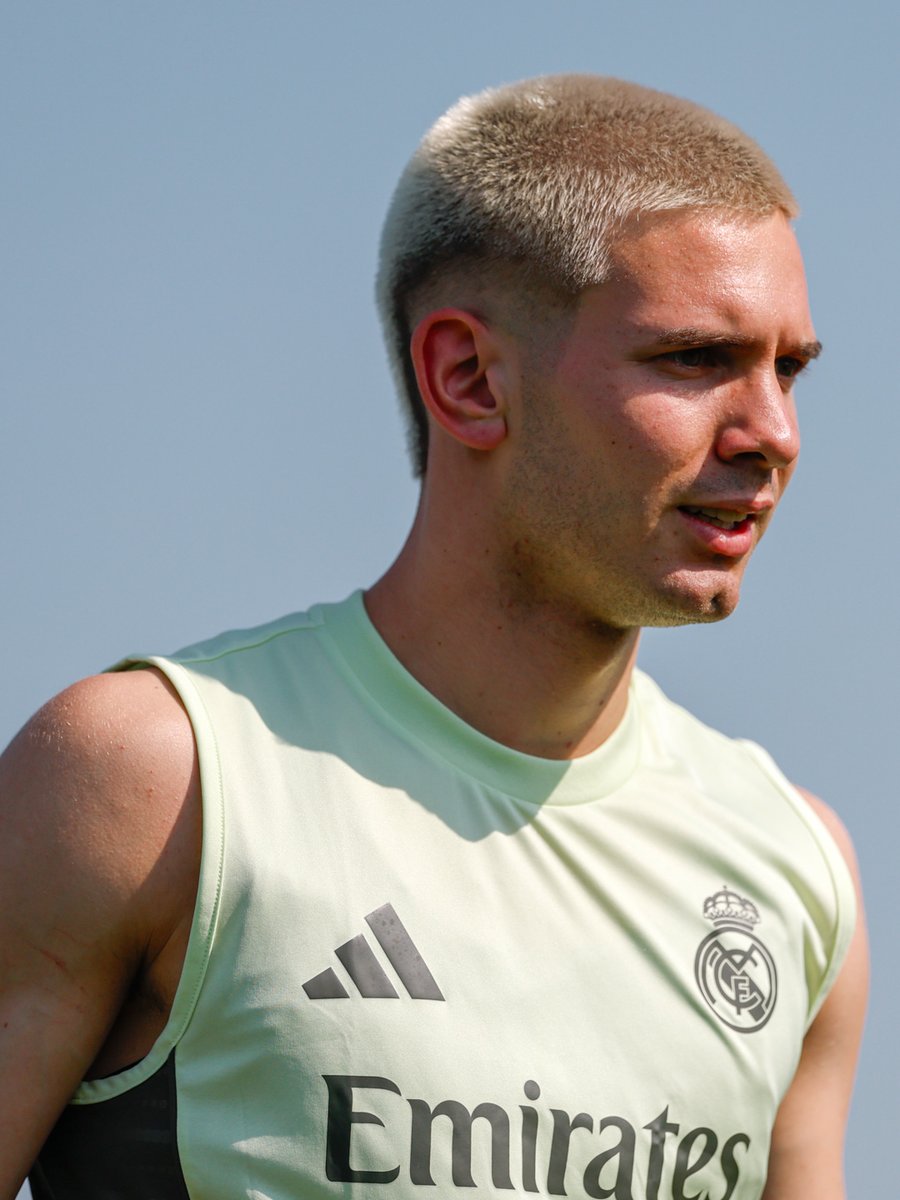 realmadriden's tweet photo. First training session ✅ https://t.co/35M6FgRJoK