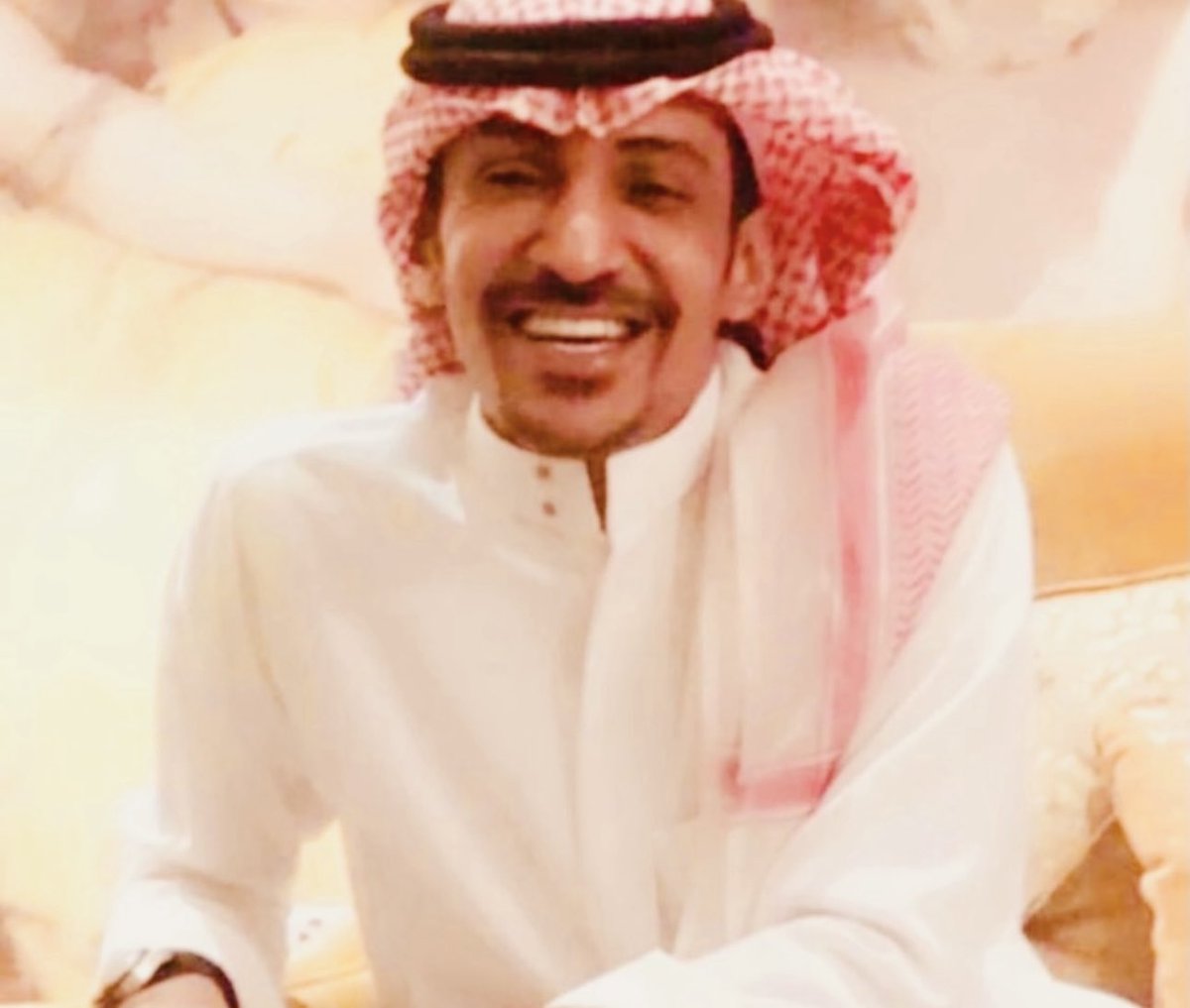 اللهم في يوم الجمعةأمّنه في داره حتى يلّقاك وصبحّه و مسه برحمّتك ورضاك .اجعله اللهُم في كل دقيقةٍ يبشر ببشائر رحمتك ومغفرتك ورضوانك يا أرحم الراحمين . اللهم آنس وحشته وأنِر داره وإجعل الفردُوس الأعلى من الجنة جزاءً له يارب العالمين .🙏الصديق الغالي 
بدر بن محمد المهيزع