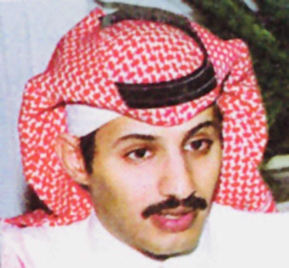 اللهم في يوم الجمعةأمّنه في داره حتى يلّقاك وصبحّه و مسه برحمّتك ورضاك .اجعله اللهُم في كل دقيقةٍ يبشر ببشائر رحمتك ومغفرتك ورضوانك يا أرحم الراحمين . اللهم آنس وحشته وأنِر داره وإجعل الفردُوس الأعلى من الجنة جزاءً له يارب العالمين .🙏 الصديق الغالي الاعلامي / محمد الكثيري