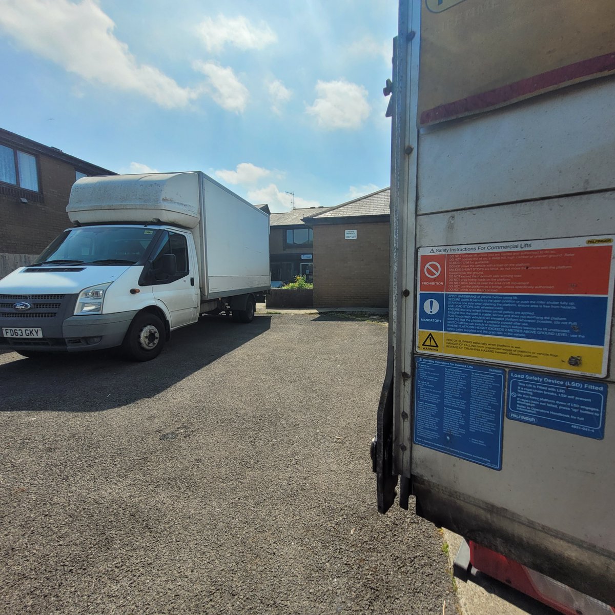 Emmaus Burnley (@emmausburnley) on Twitter photo 🚛 Free furniture van collection!
Do you have large items in good condition, you would like to donate to our homelessness charity?
You can book a call back to arrange a pick up➡️ emmaus.org.uk/burnley/donate…
#Burnley #FurnitureCollection 🚛 Free furniture van collection!
Do you have large items in good condition, you would like to donate to our homelessness charity?
You can book a call back to arrange a pick up➡️ emmaus.org.uk/burnley/donate…
#Burnley #FurnitureCollection