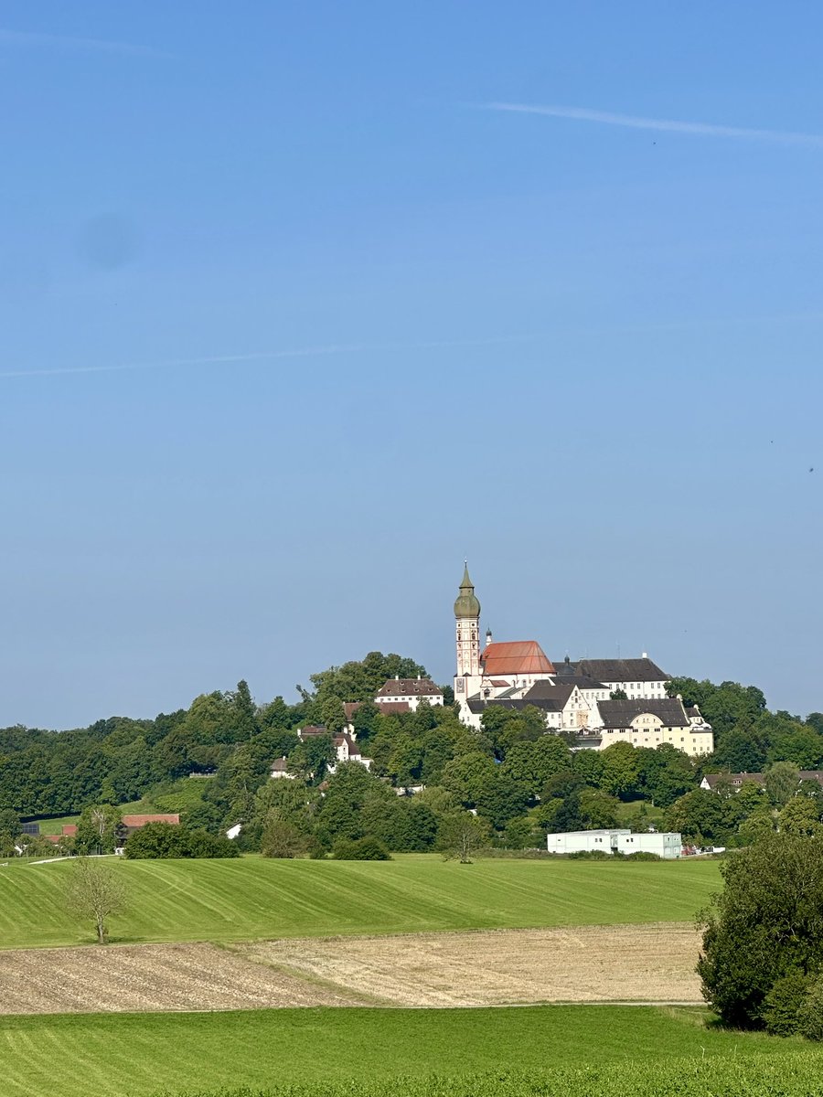 AxHoepner's tweet image. Feiertag #dahoam