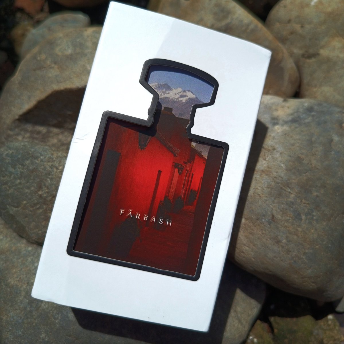 So happy nemuin parfum yang wanginnya ninggalin JEJAK dan noticeable!

✨ Enigma from Farbash Parfume✨
#farbashparfume #farbashenigma