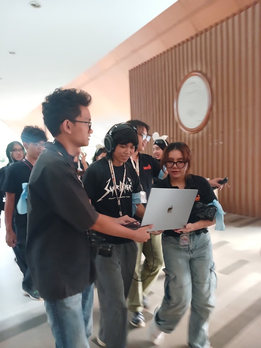 Pls... <a href="/PSAKFISIPUI/">PSAK FISIP UI 2025</a>