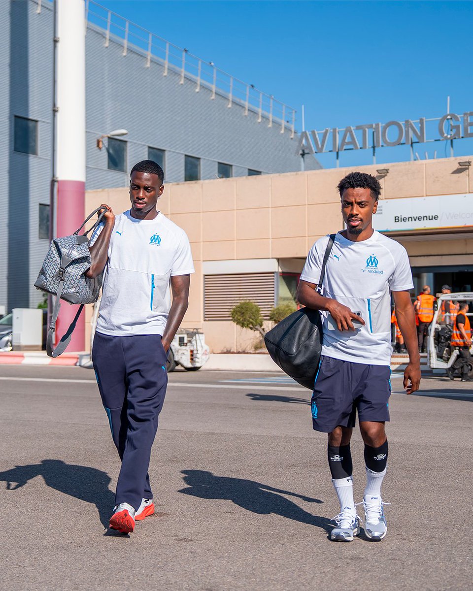 OM_Officiel's tweet photo. 𝐌𝐚𝐫𝐬𝐞𝐢𝐥𝐥𝐞 ✈️ 𝐑𝐞𝐧𝐧𝐞𝐬

Nos Olympiens s'envolent pour leur premier déplacement de la saison #SRFCOM ✌️ https://t.co/fAs2z1QMNb