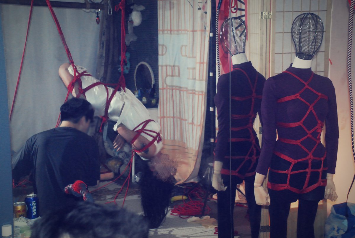 绳痕是最好的礼物
绳<a href="/xuxuxu81/">小旭</a> 
摄<a href="/QSX021/">清水秀</a>