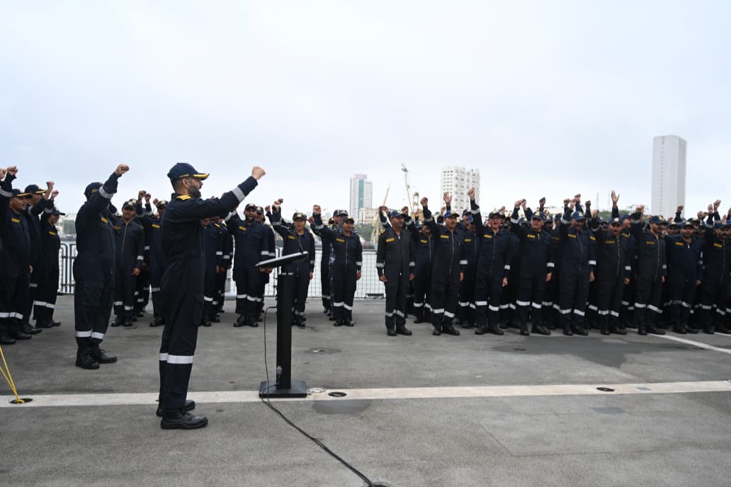 The Sword Arm (@in_westernfleet) on Twitter photo #IndependenceDay2025🇮🇳
The #SwordArm celebrates 79th Independence Day. Divisions, Barakhana and family get-together marked celebrations for the day.
<a href="/IN_WesternFleet/">The Sword Arm</a> remains deployed as the #Bulwark of maritime security
Anytime Anywhere Anyhow
<a href="/indiannavy/">SpokespersonNavy</a>
<a href="/IN_WNC/">Western Naval Command</a> #IndependenceDay2025🇮🇳
The #SwordArm celebrates 79th Independence Day. Divisions, Barakhana and family get-together marked celebrations for the day.
<a href="/IN_WesternFleet/">The Sword Arm</a> remains deployed as the #Bulwark of maritime security
Anytime Anywhere Anyhow
<a href="/indiannavy/">SpokespersonNavy</a>
<a href="/IN_WNC/">Western Naval Command</a>
