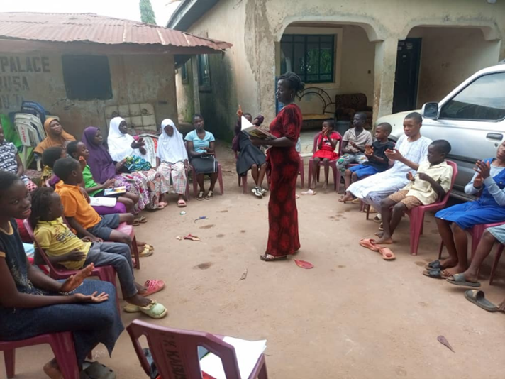 CFHInitiative's tweet photo. Through the #ASPIREProject, CFHI’s Psychosocial Support sessions give young people safe spaces to connect, gain life skills, and learn healthy living tips. From team-building games to cooking affordable, nutritious meals, every activity builds resilience and stronger communities. https://t.co/y76ZNCs3Rv