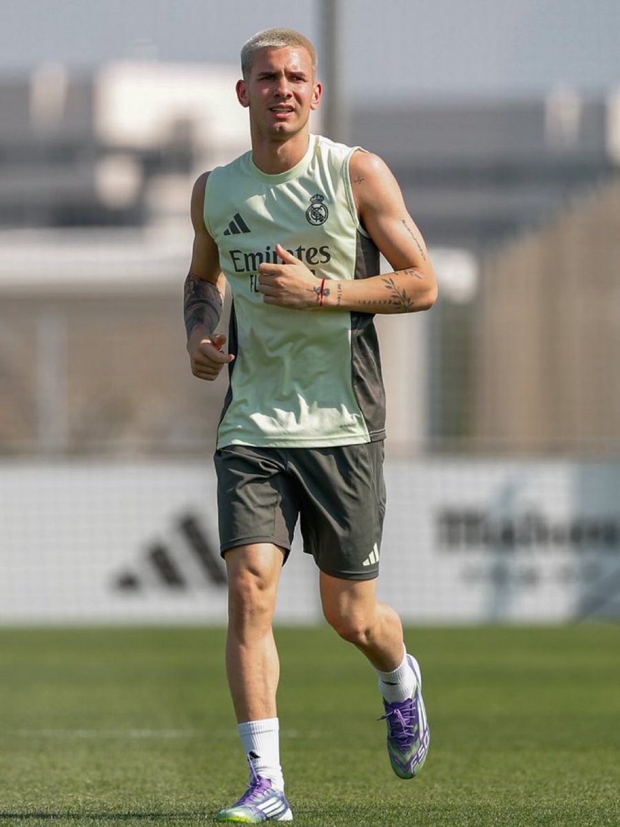 صورة أخرى لـ فرانكو ماستانتونو في تدريبات ريال مدريد اليوم
#IndependenceDay #IndependenceDay2025 
$