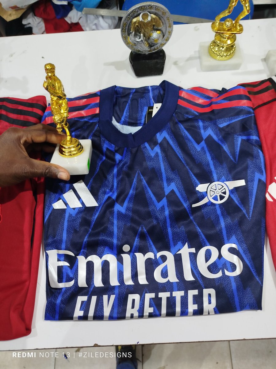 Zile_Collection's tweet image. From passion to recognition 🏆✨ — Proud to be awarded for selling 100% authentic kits! #AuthenticityMatters #AwardedForTheReal

Click for Samples 👉 msha.ke/ziledesigns.com

Call us on:0705744142
                  Or
WhatsApp 0773826278

#ZileDesigns We Deliver
