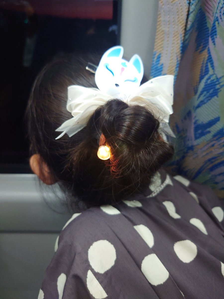 狐火ちゃん達をおともに、花火大会へ！