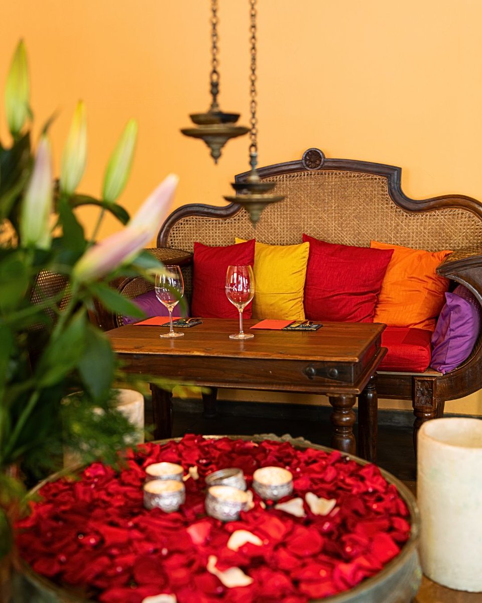 🦚 L'Ariadna Giné ha visitat el restaurant Mayura de #Barcelona i ens n'ha fet una crònica que és un autèntic viatge de sabors.⁣⁣
😋Aquesta és una petita mostra fotogràfica d'alguns dels plats que ha tastat!

👉🏻 Llegeix la crònica completa: gastrotalkers.cat/noticia/954/vi…