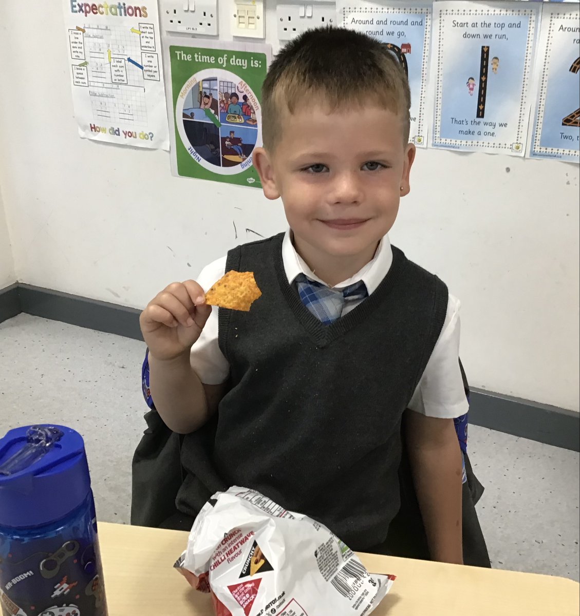 Miss Macfarlane tweet media