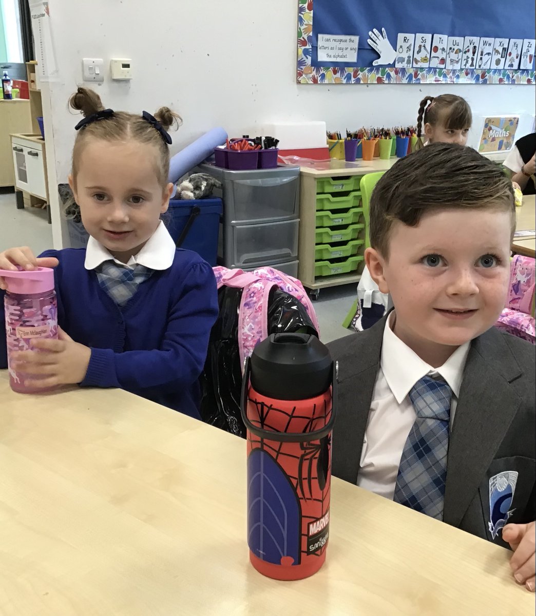 Miss Macfarlane tweet media