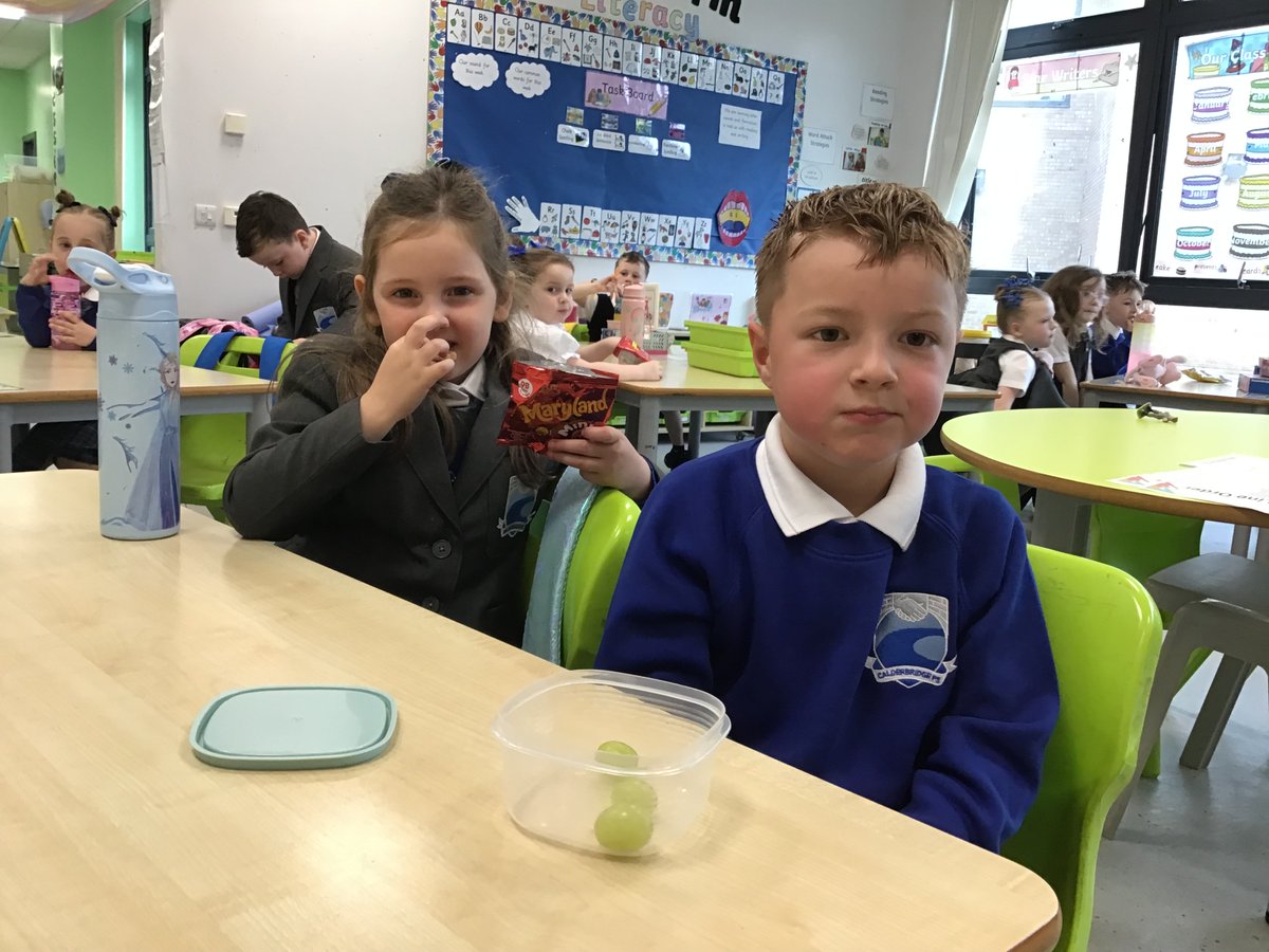 Miss Macfarlane tweet media