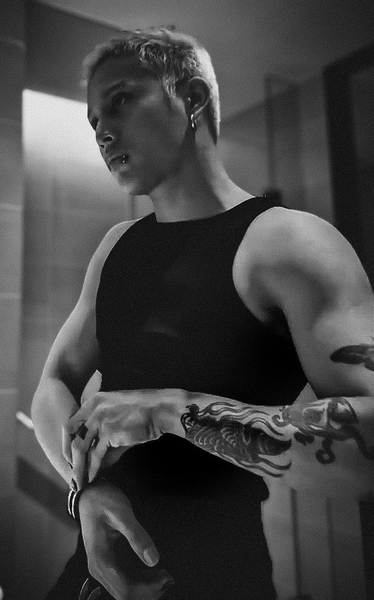 you see that shoulder to waist ratio??? 🫠🫠🫠

#NETIZENSCHOICE #FELIPSUSON for Asian Celebrity of the Year #ACOTY2025 #ACOTY2025FELIPSUSON
<a href="/thenreport/">The Netizens Choice Magazine</a>

<a href="/felipsuperior/">FELIP</a> #FELIP #SB19_KEN