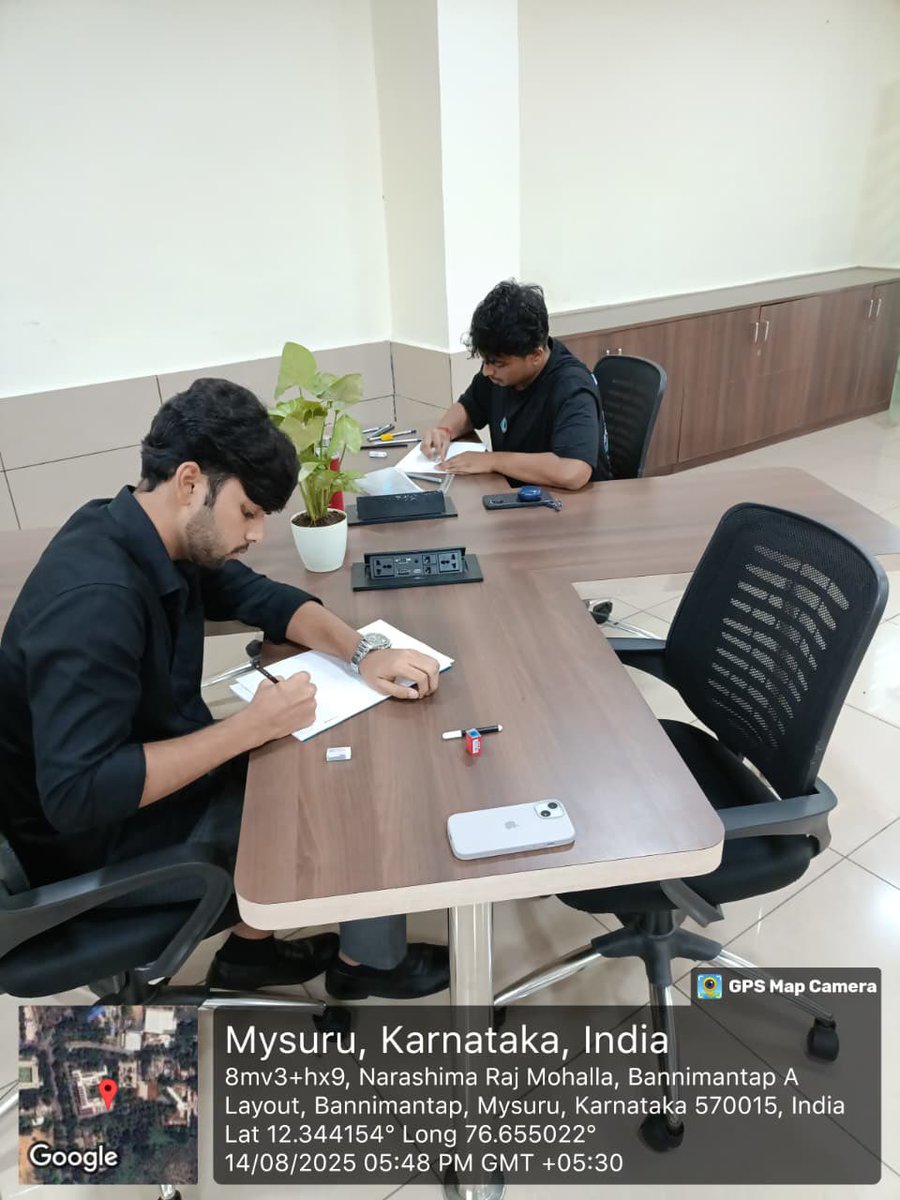 Jsscpmysuru's tweet image. ✏️ Lines that speak louder than words.
This Anti-Ragging Week, our sketches carry a message of unity and respect. 🖤
#AntiRaggingWeek #SketchAgainstRagging #RespectAndUnity #DrawForChange #SayNoToRagging #ArtSpeaks #CampusWithoutFear
#JSSCPM #JSSAHER #SOCIALSQUADJSSCPM