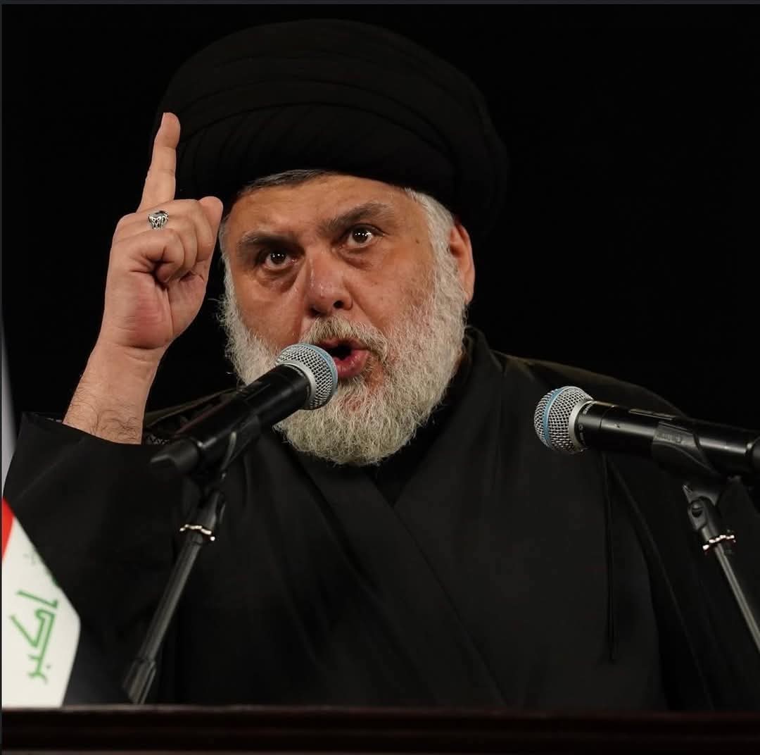 D90ali's tweet photo. الان
سماحة القائد(اعزه الله) في إشارة إلى الكـ.".ـيان اللقـ؍؍ـيط
#لا_صغرى_ولا_كبرى https://t.co/iEwy7qbR1D