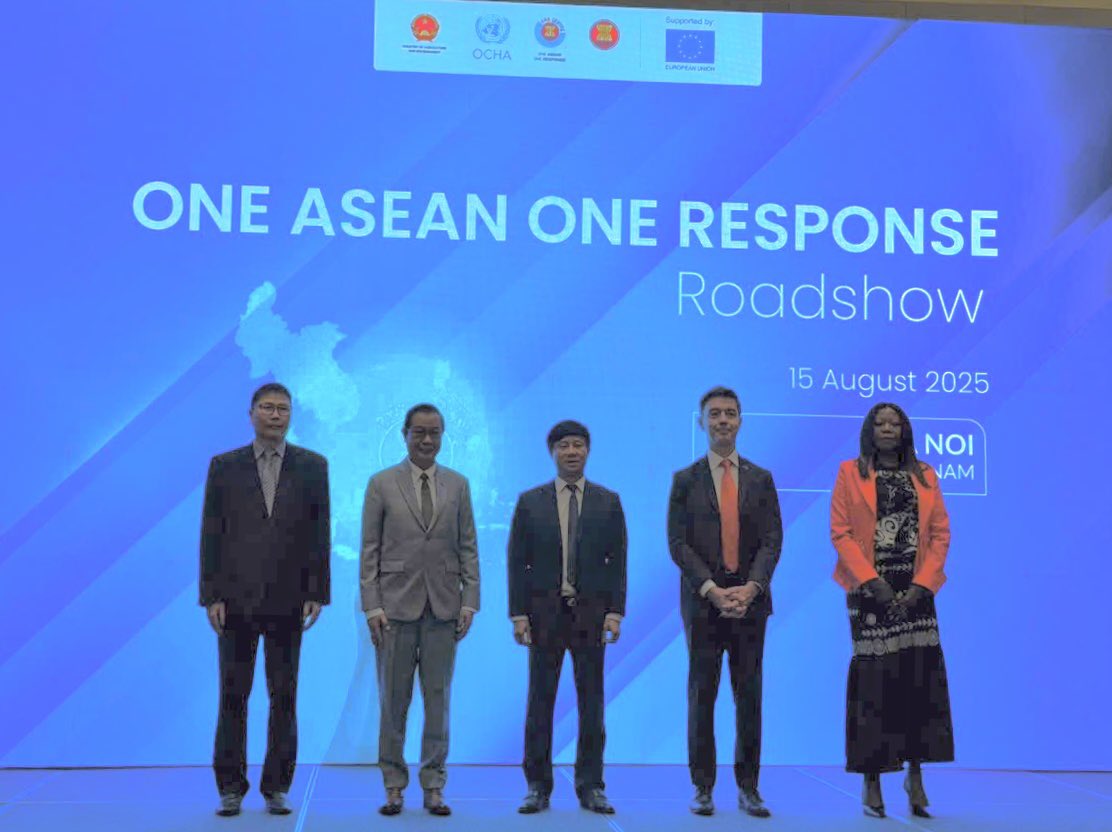 JGuerrier_EU's tweet photo. An honour to open the #OneASEANOneResponse Roadshow in Hanoi this morning – a fruitful platform to deepen understanding of ASEAN’s disaster management mechanisms. 

The EU is proud to have supported capacity-building in disaster preparedness and responses in the region since 1995, in particular through a 7.2 million EUR grant between 2020-2026, and 2.3 million EUR of humanitarian aid following the devastating impacts of last year’s typhoon Yagi across ASEAN.

Through multiple initiatives, we will continue to provide expertise/assistance, and contribute to long-term resilience for Vietnam as well as other ASEAN countries.