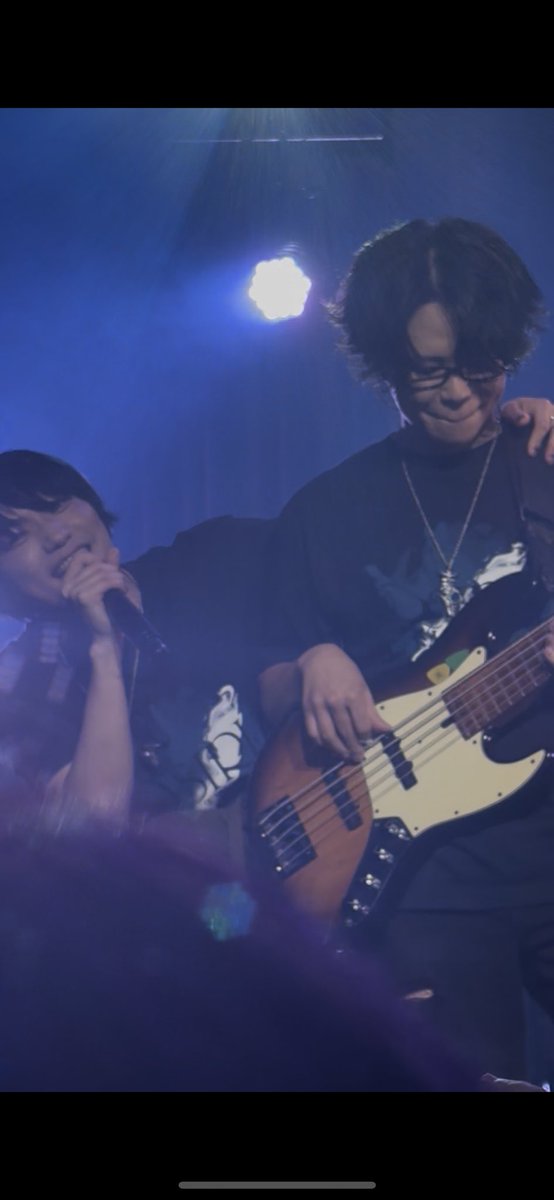 nagamine_bo's tweet photo. バンドやろうぜ！最高！！ありがとう！！！
！！！
また絶対絶対絶対ライブやって！！！
バンドやろうぜ！は永久不滅〜〜〜〜！！！！！⚡️⚡️⚡️⚡️ https://t.co/NnfpsbnRc4