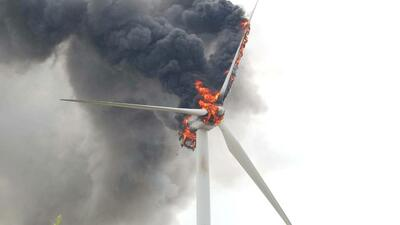 Gigant wiatrowy z USA Orsted odnotowuje najgorszy tydzień giełdowy w historii i 30% spadki wartości akcji.
Upadek zielonej energii przyspiesza... i tak wygląda prawda o "tańszej energii" z wiatraków...