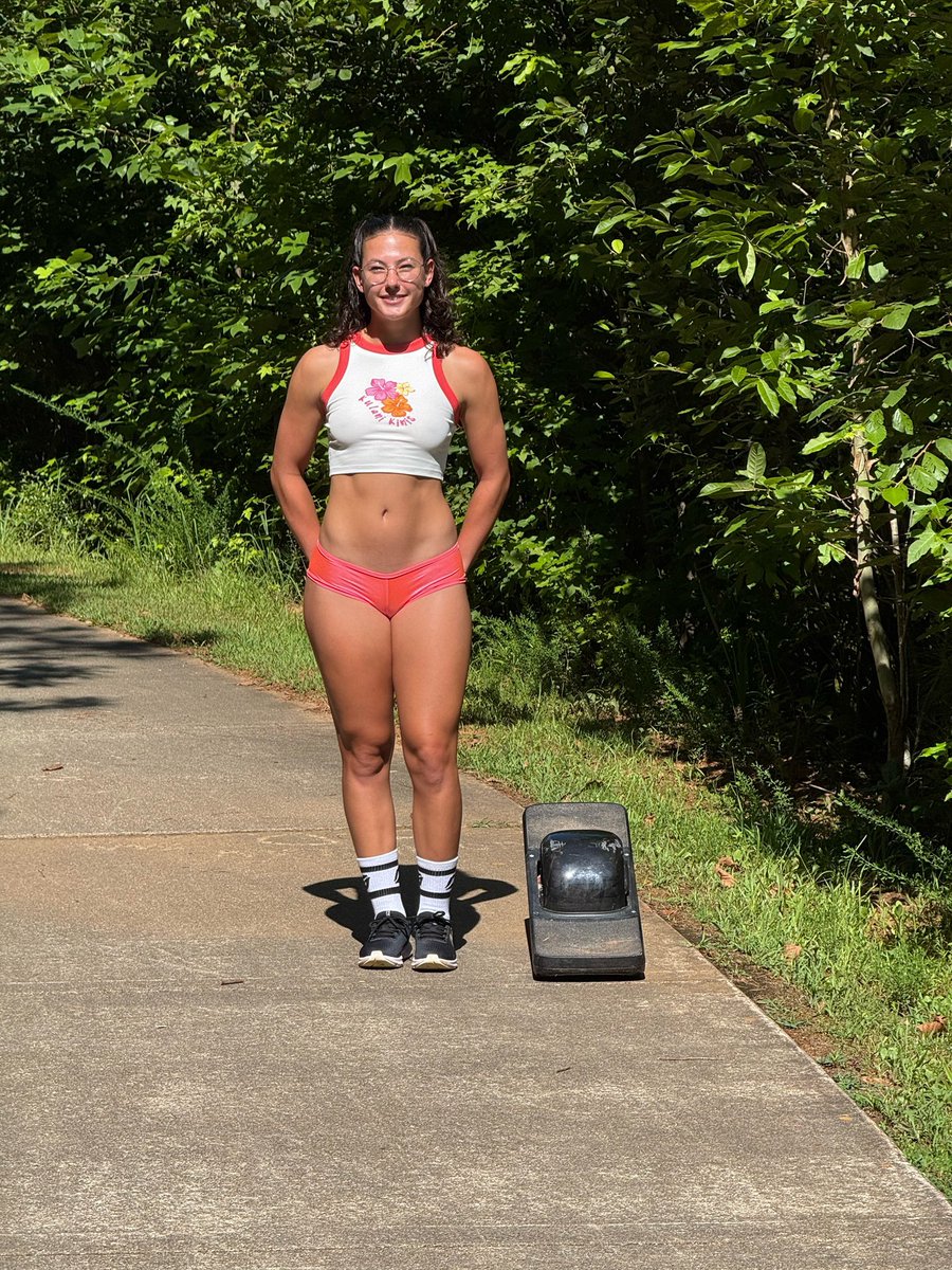 Think you can go faster than me ☺️🛹