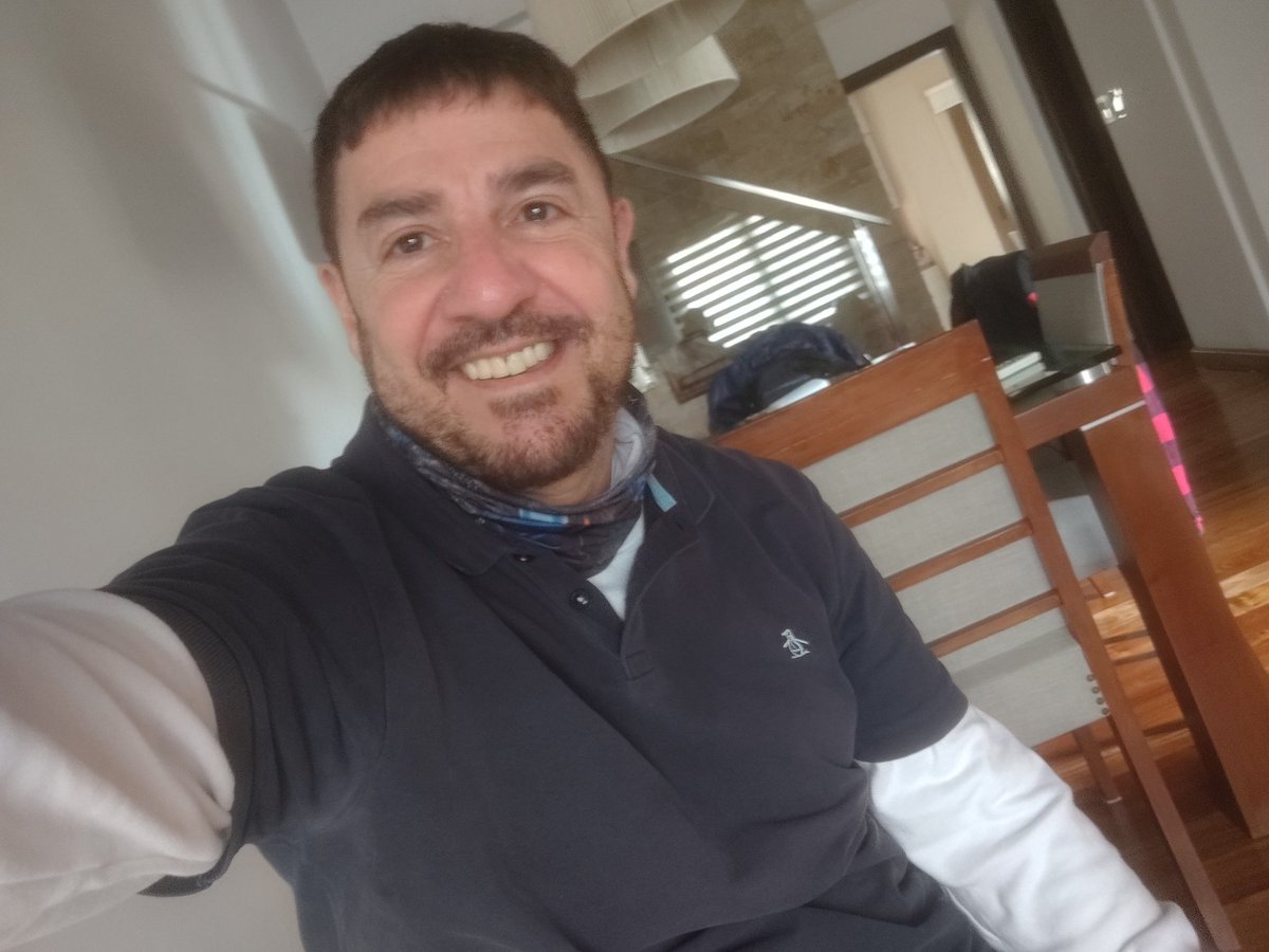 djtrotex's tweet photo. Buen viernes gente linda. Hoy en casa, se descansa. #ViernesDeFiaca #Resiliente #Aceptar #SePuede #Calmacion https://t.co/6nEWFWjQmG