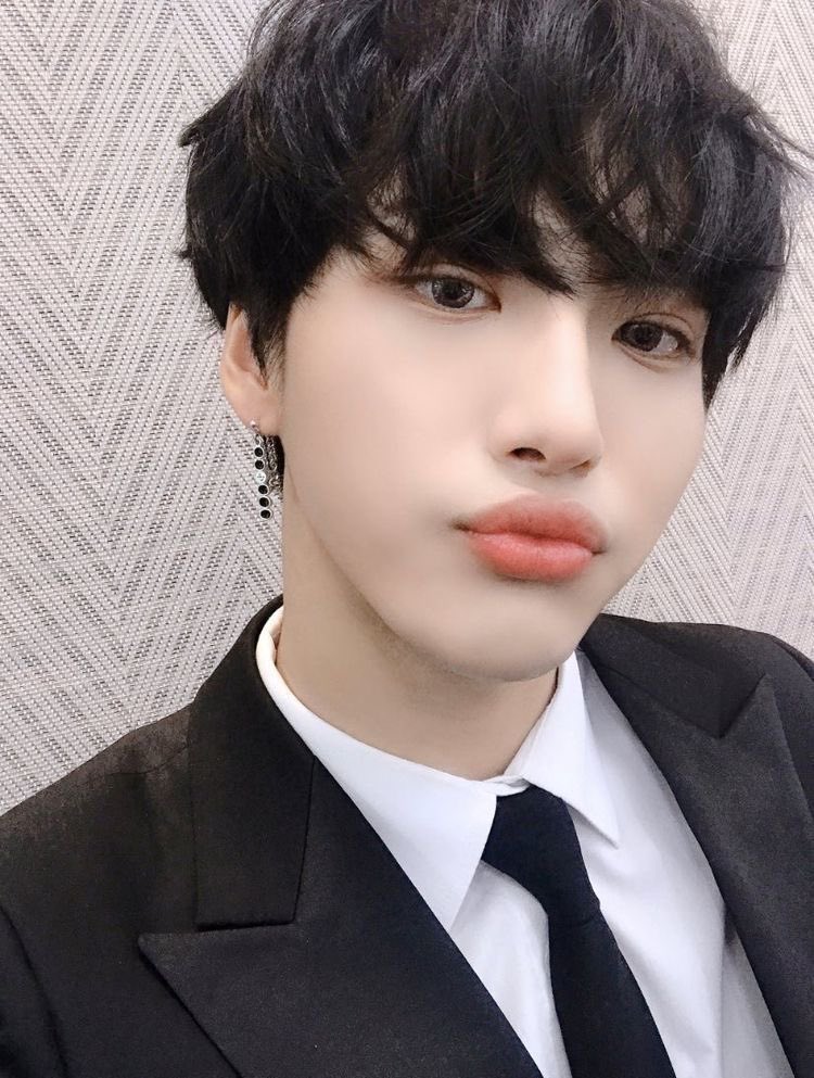 naeseonghwa4319's tweet photo. https://t.co/kboemaNANK