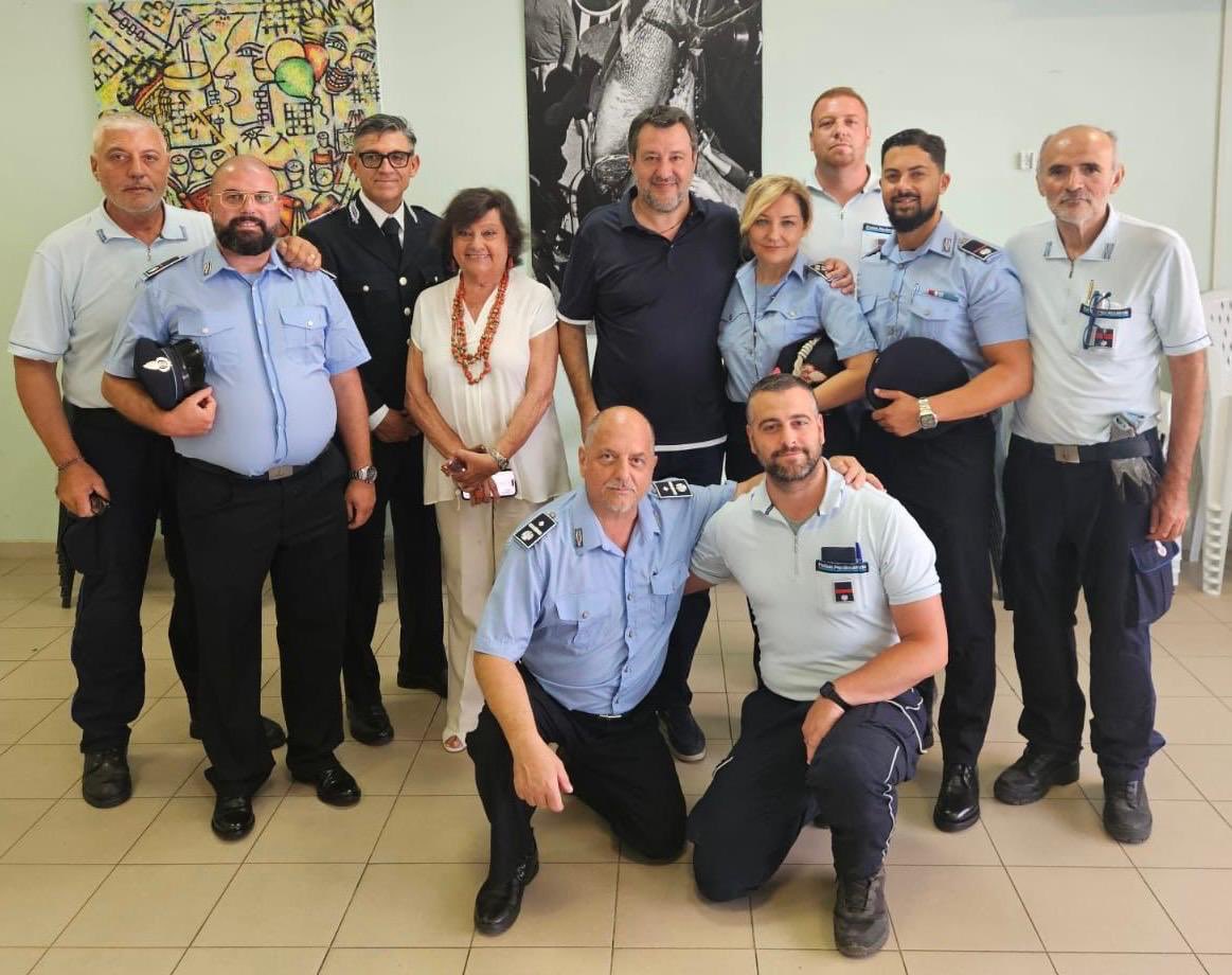 Matteo Salvini tweet media