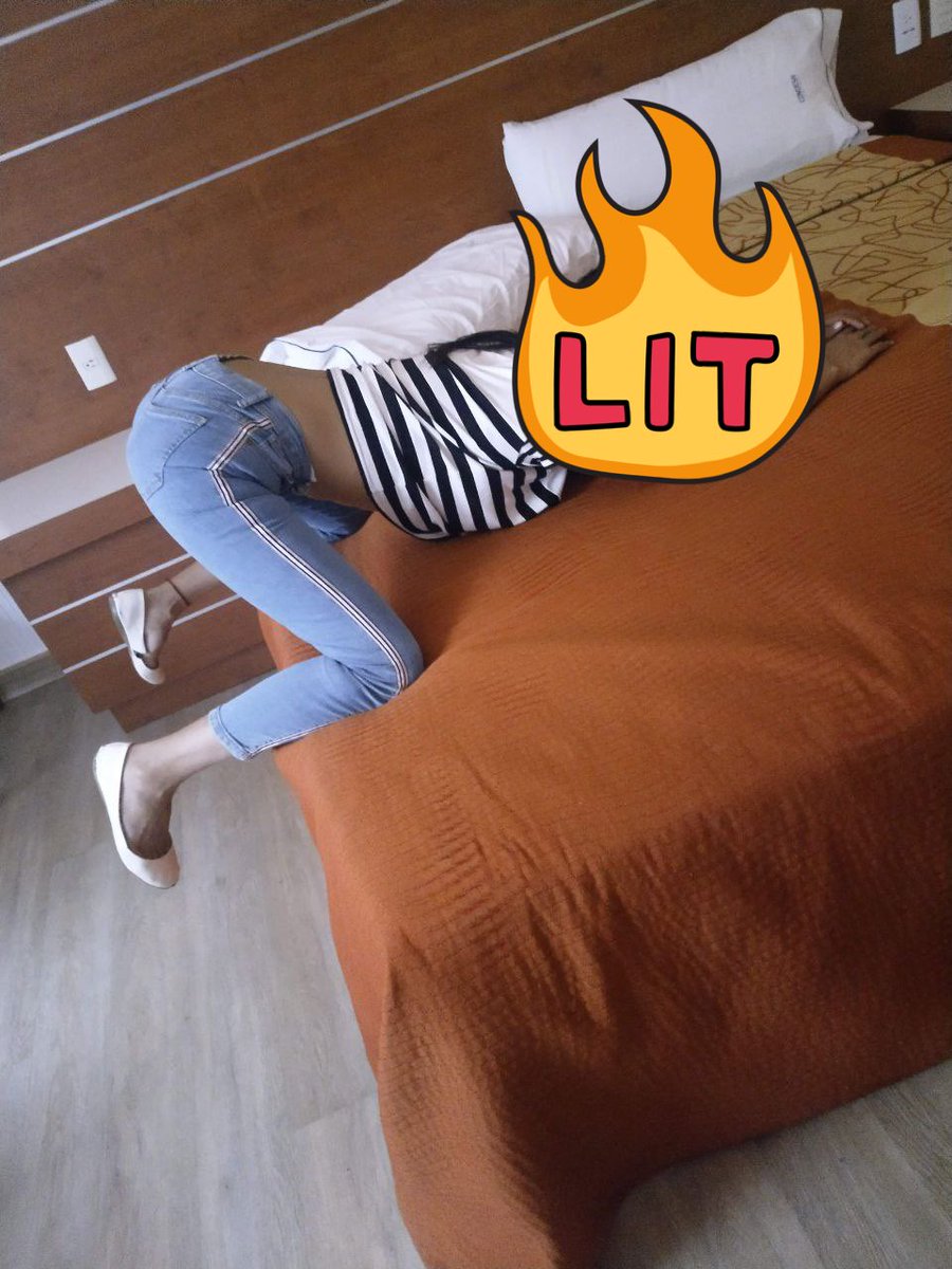 AlejoPe59098441's tweet photo. Cual prefieren
La 1 una chava de 29 años 😮💨👀
2 una #milf de 37
La 3 #flaquitarica de 25 🥵👀
Comenten cuál se ve mejor en 4 y subiré sus fotos al rato 🥵👀
Recuerden que las chicas que subo no son prepago son #caseritas
#single #apizaco #morbomx https://t.co/BzaHG1iPyN