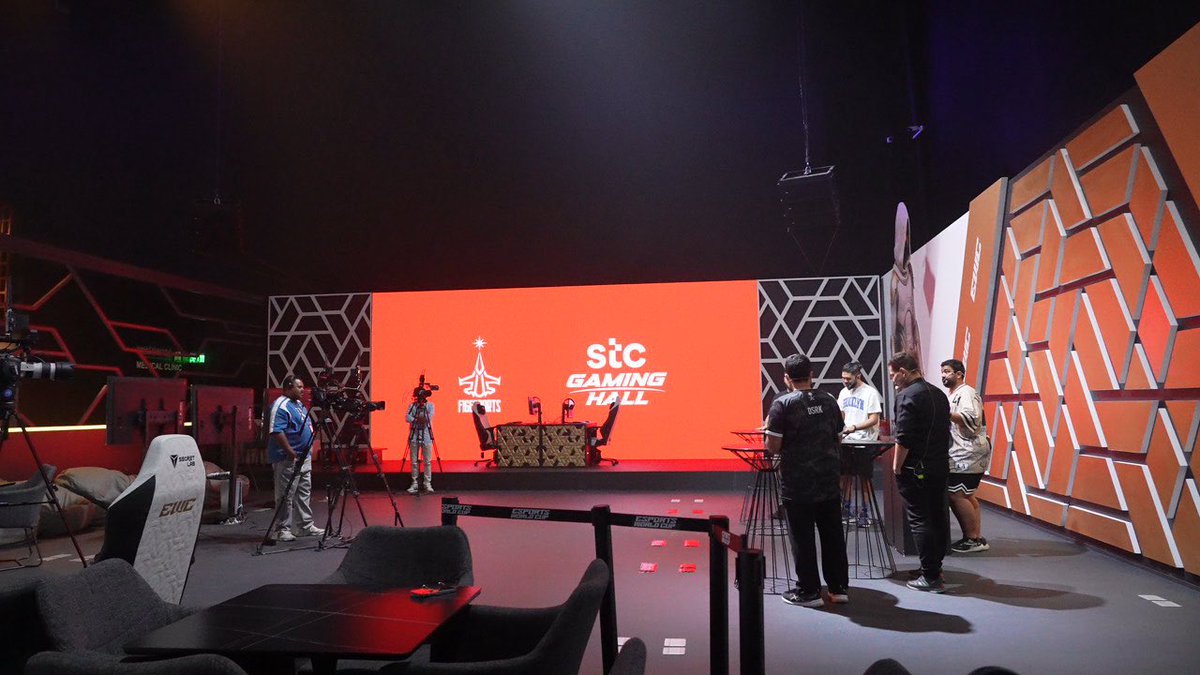 F16 Esports tweet media