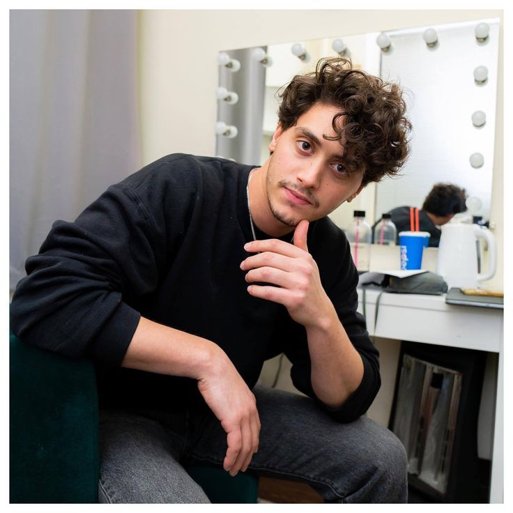 jackstgraham's tweet image. Toda são lindos, feias são vocês