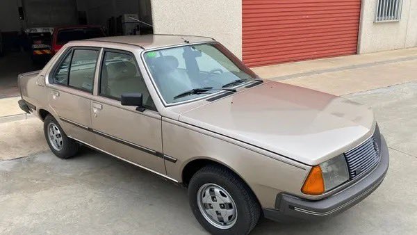 radameslopez's tweet photo. @toys_retro Renault 18 ~ 1984 https://t.co/ngaDJEM8m8