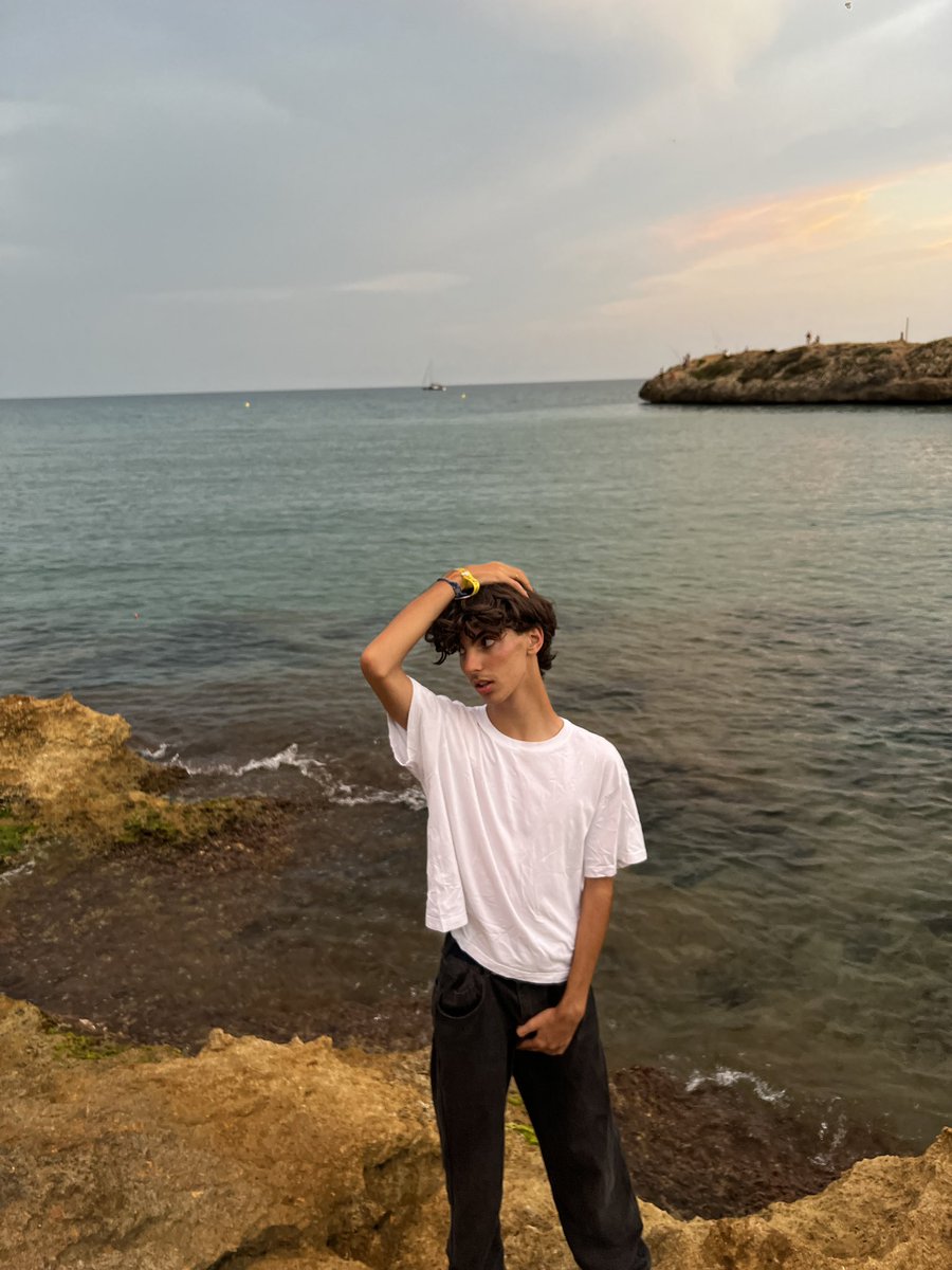 krystal colors tweet media