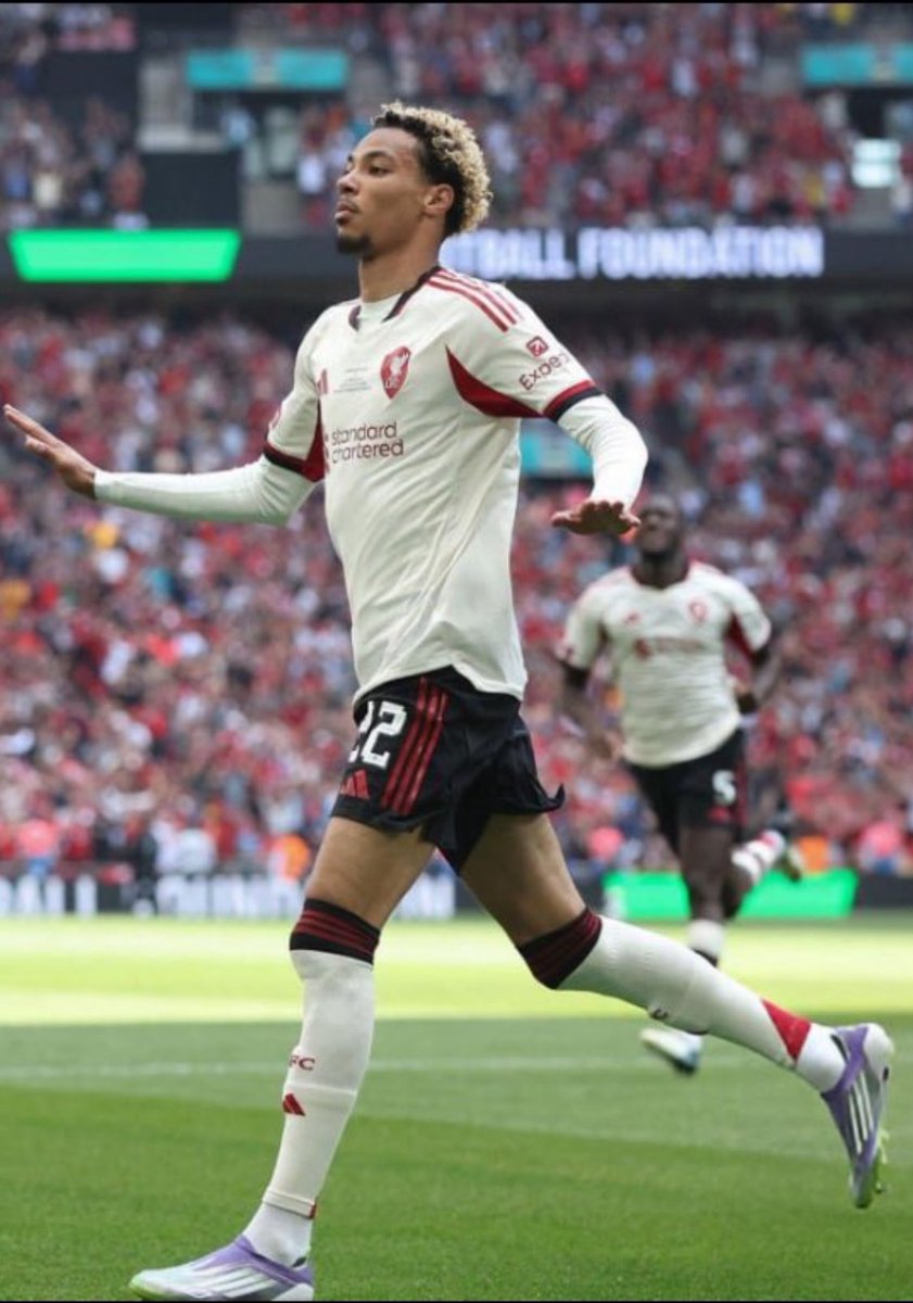 ايكتيكي 👌
بتكون له كلمه هالموسم 
بس الله يبعد عنه الاصابات