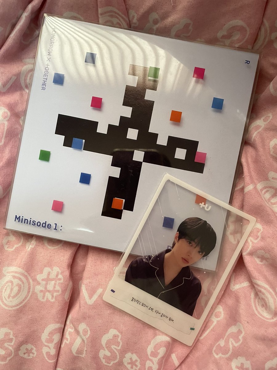 butterflyhua's tweet photo. VENDO

- Blue Hour R + Photocard Beomgyu Eternity
R$95,00 + frete

- Album com todas as inclusões menos photocard e postcard
- ⁠Sem avarias
- ⁠Tenho feedbacks! https://t.co/Wq5n6BMCnv