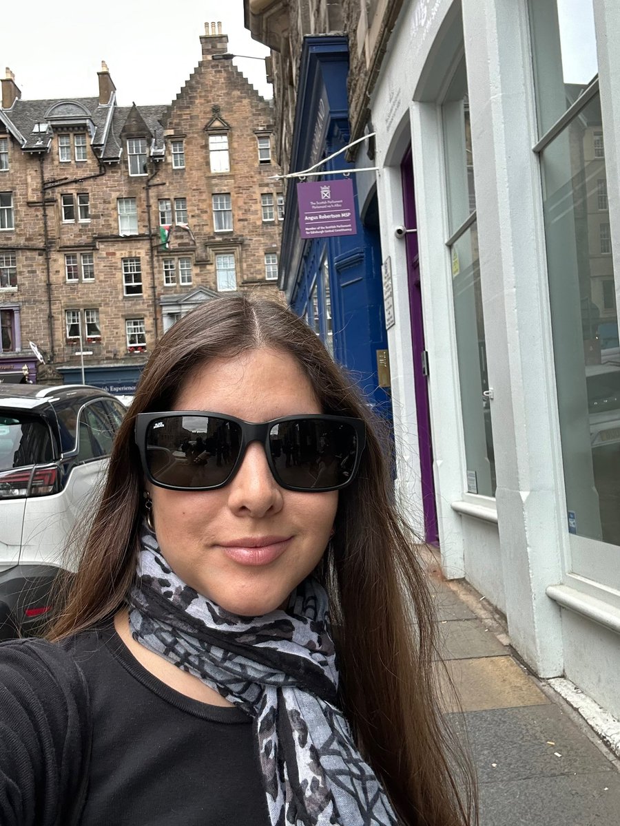 Claudia Pearl tweet media