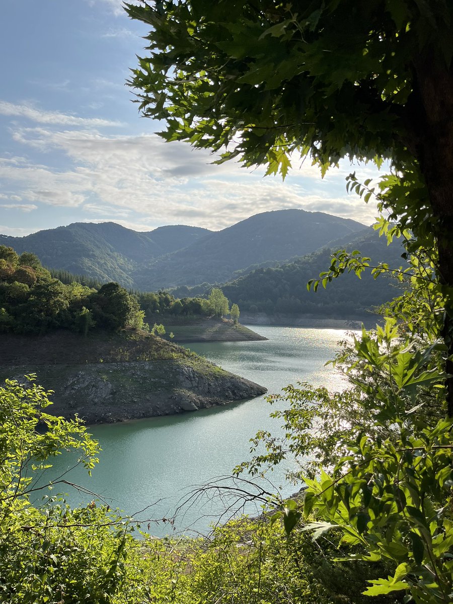 baraja geldim su seviyesini kontrol etmeye