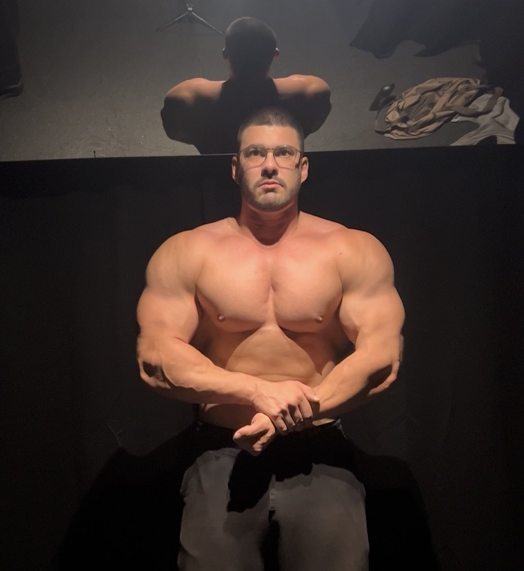 cryn_r6's tweet image. Road to 130 kg 🤌🏽