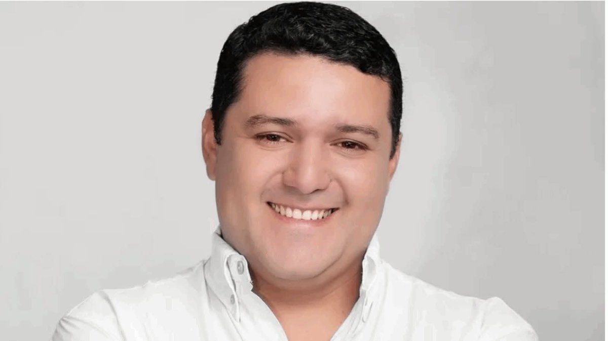 En Estados Unidos se declaró culpable de cargos de NARCOTRAFICO  financista de FCN NACION de Jimmy Morales y <a href="/rodrigoarenas/">Rodrigo Arenas</a> miembro del <a href="/CACIFGuatemala/">CACIF</a> 
Rigo Ascencio fue financista de FCN NACION y candidato a alcalde. 
Si somo #narcoEstado